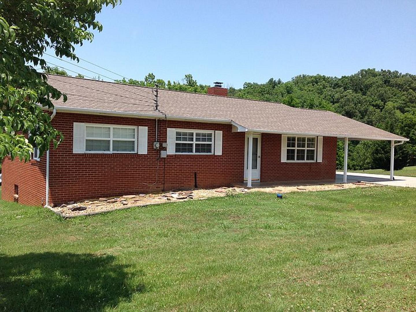 3 Bedroom 1 Bath House – photo 2