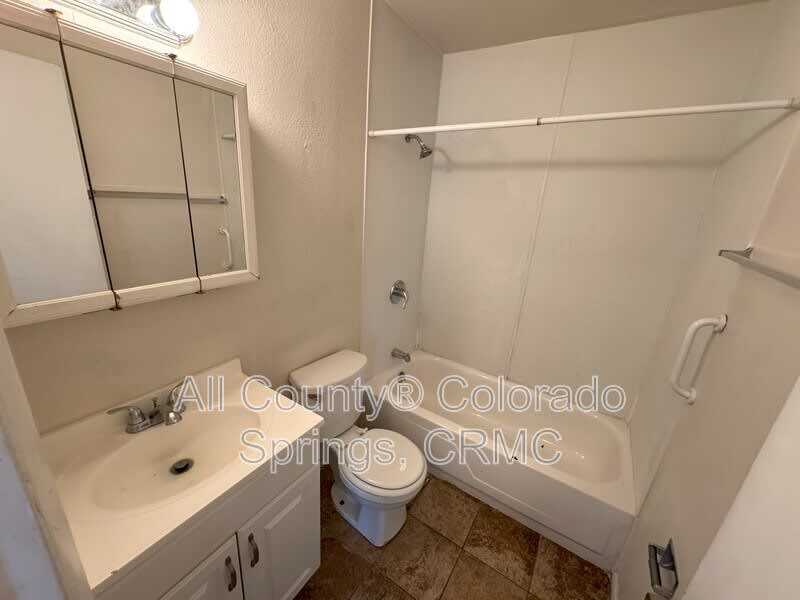4331 Ericson Drive – photo 3