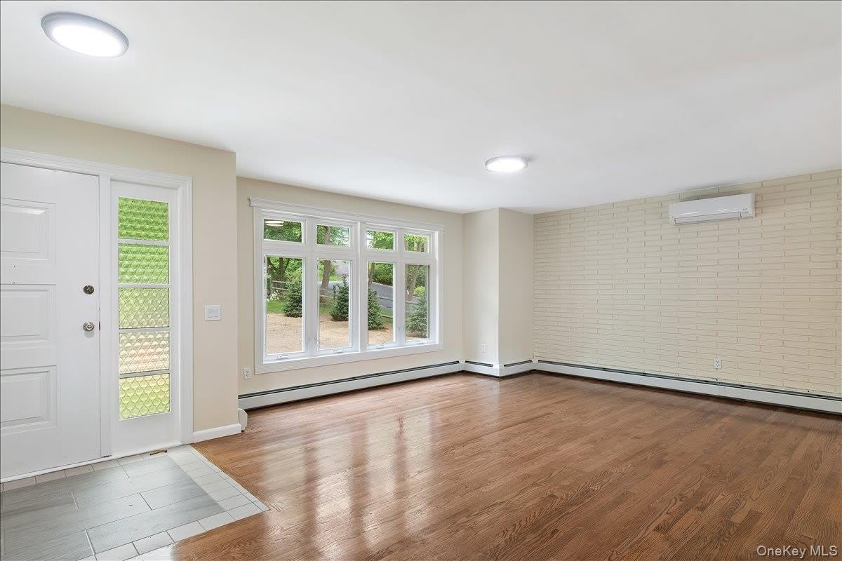 674 Sprout Brook Road – photo 2