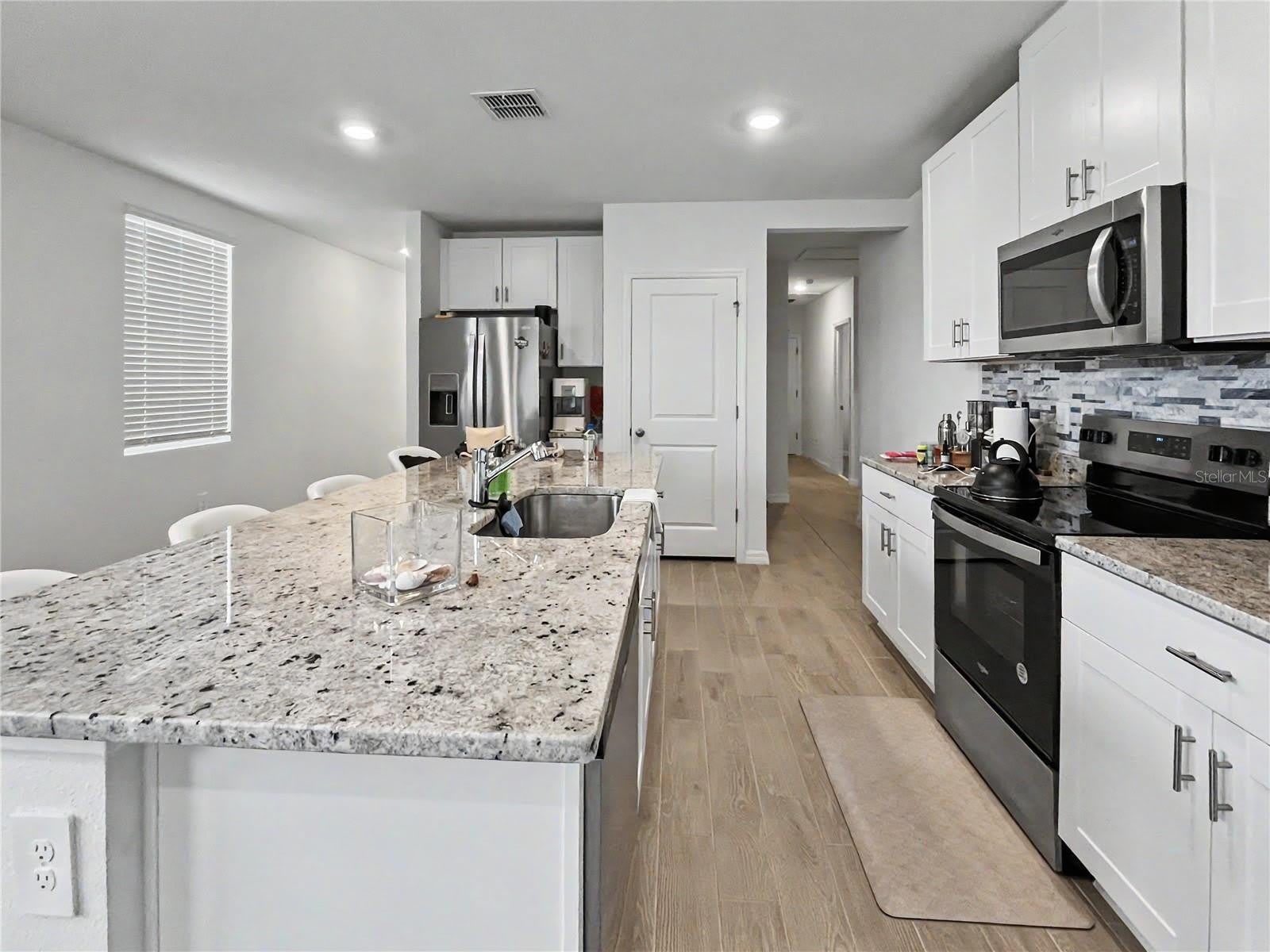 137 Whiteland Bend – photo 4