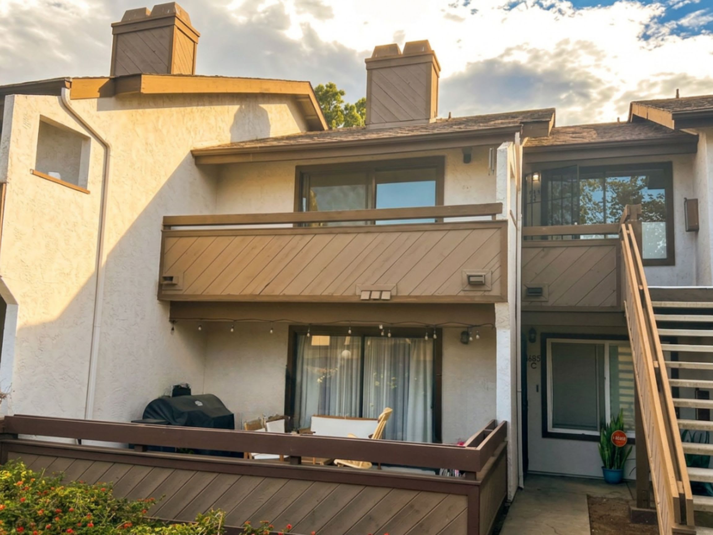 1685 Melrose Ave. – photo 1