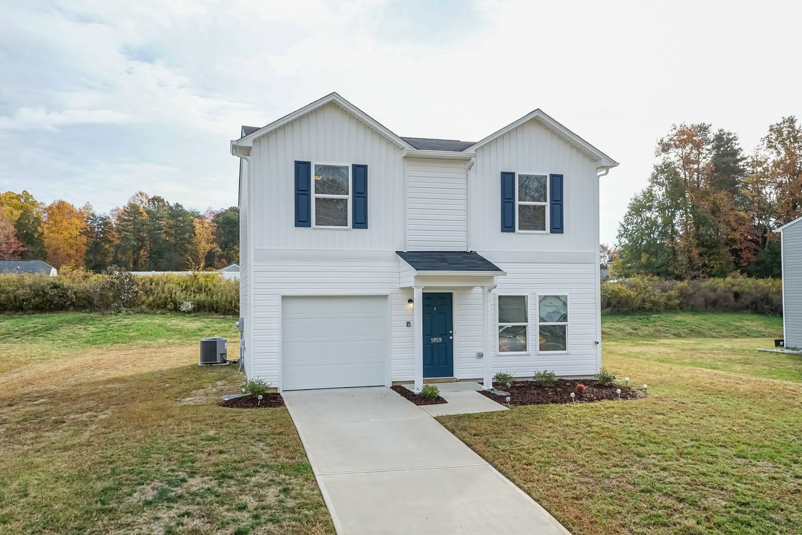Beautiful Three Bedroom Home! – photo 1
