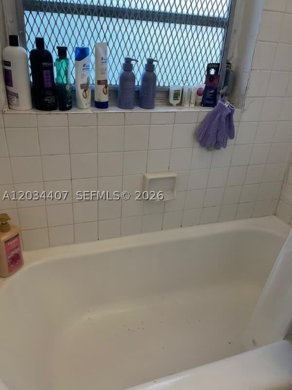 730 SW 10th St – photo 4