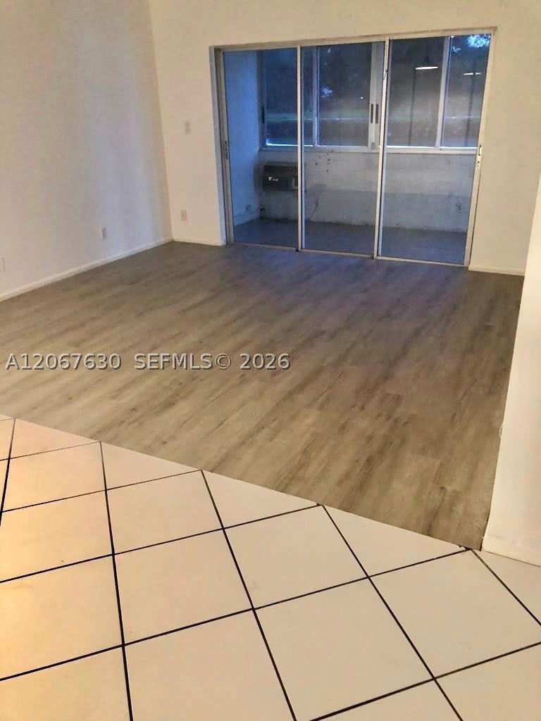 2700 Riverside Dr – photo 2