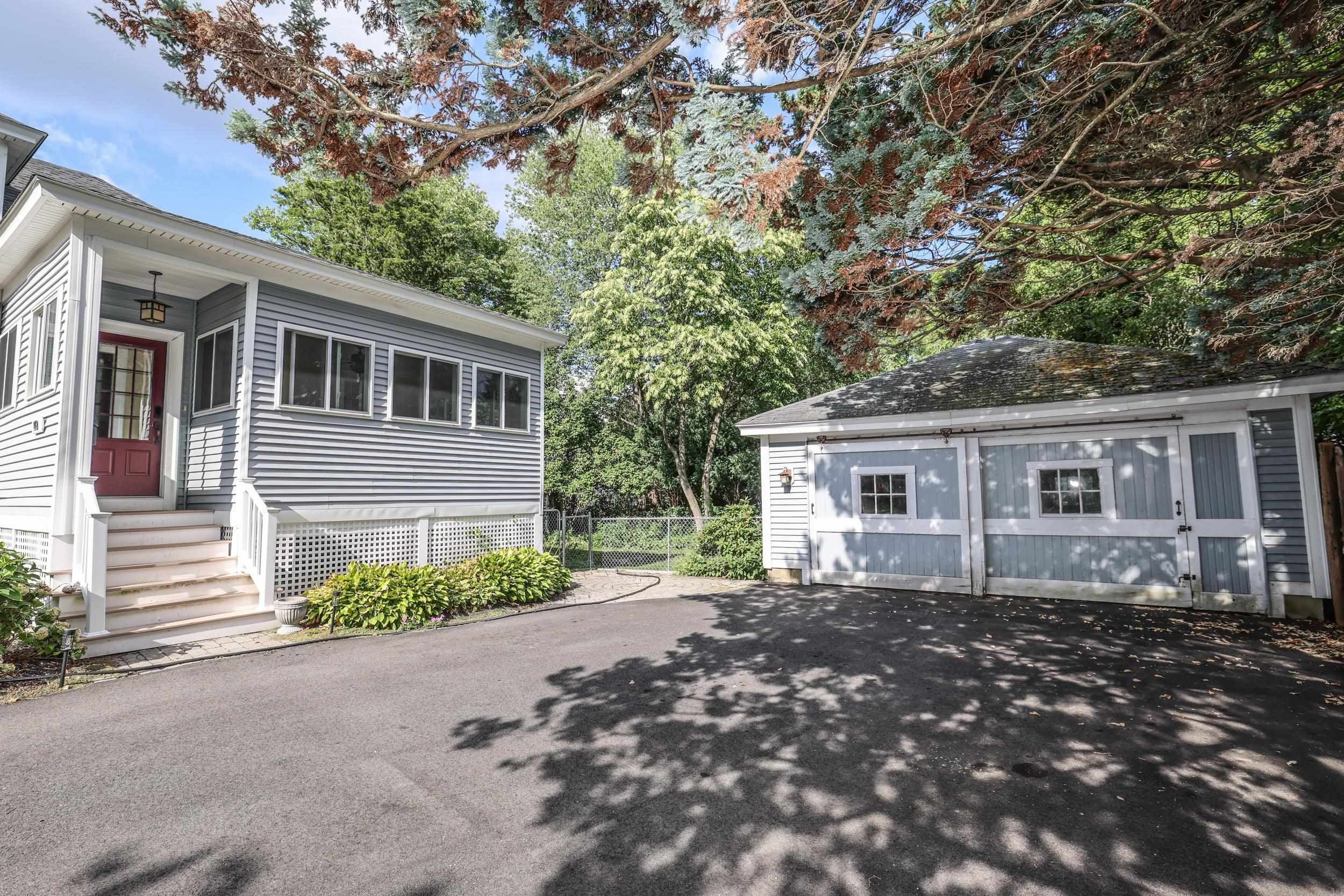 749 Maple Street – photo 3