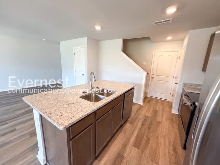 21421 Scuttle Street – photo 5
