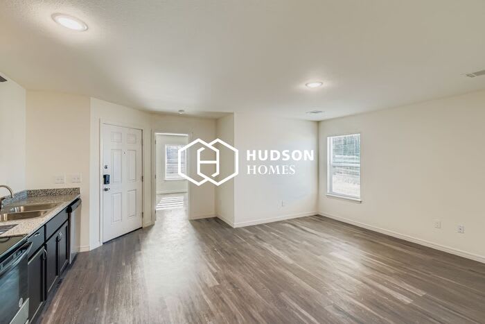 1432 Northwest 11Th Avenue – photo 4