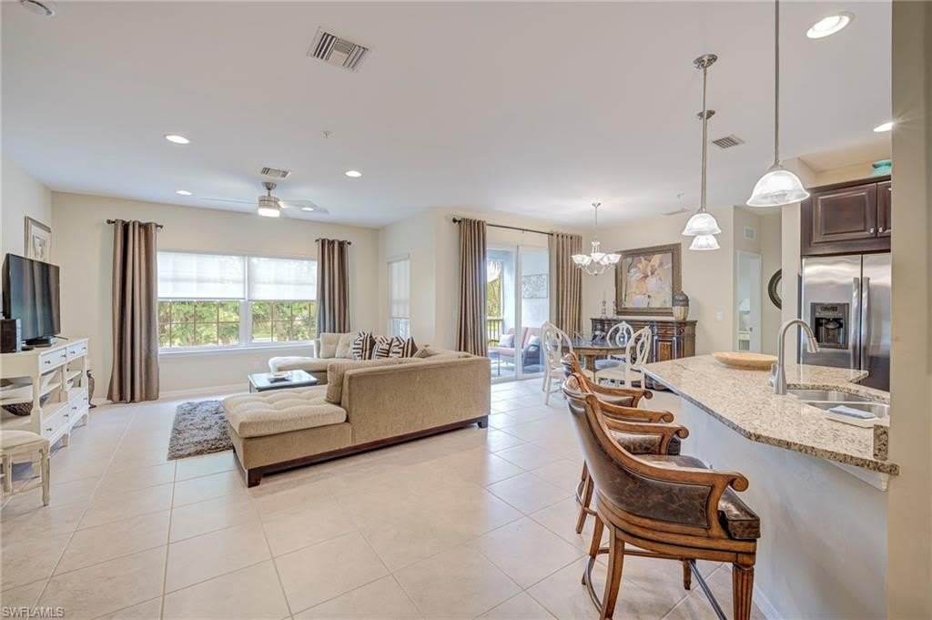 8540 Violeta St – photo 2
