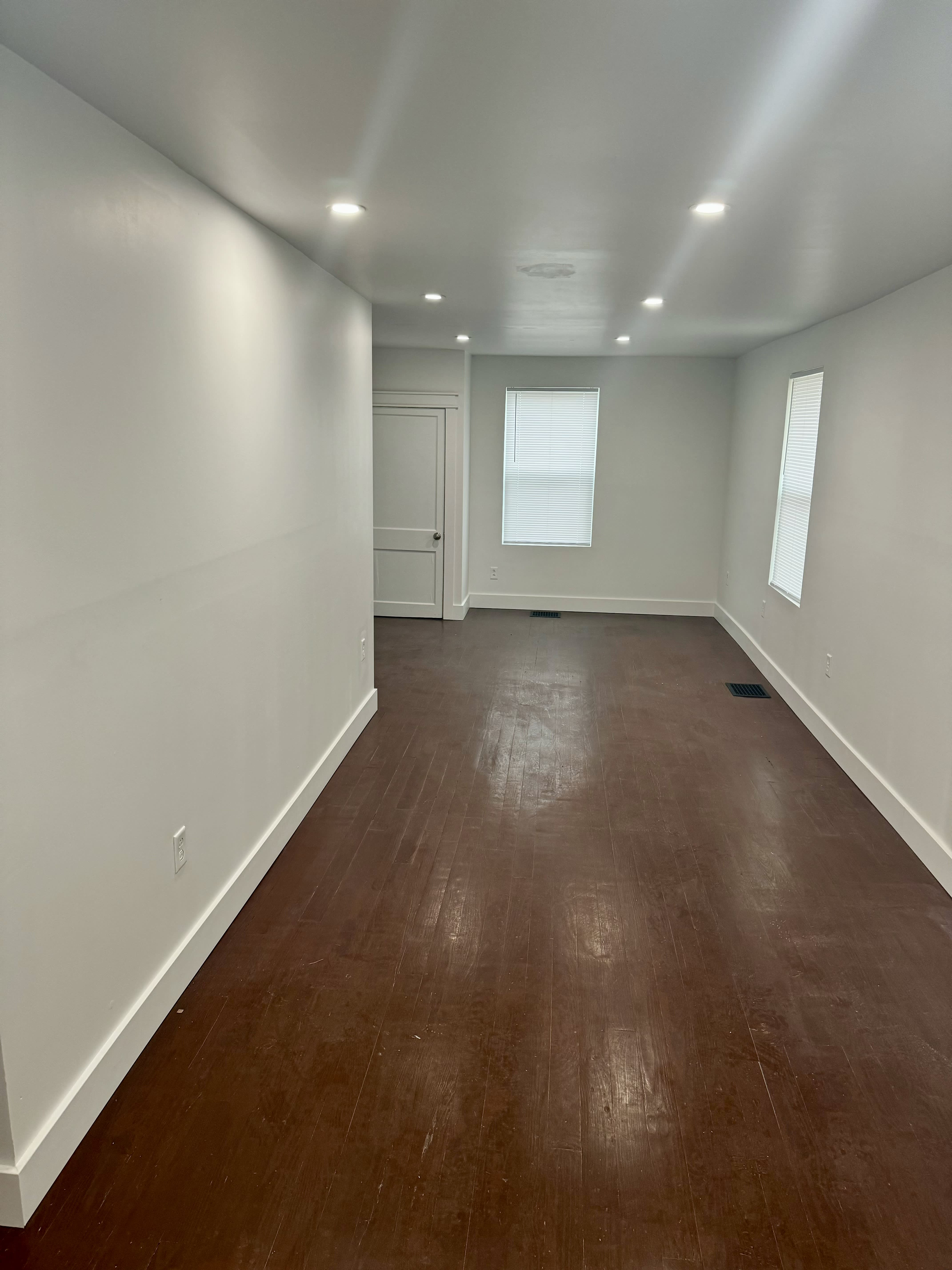 901 East Wilson Street – photo 4