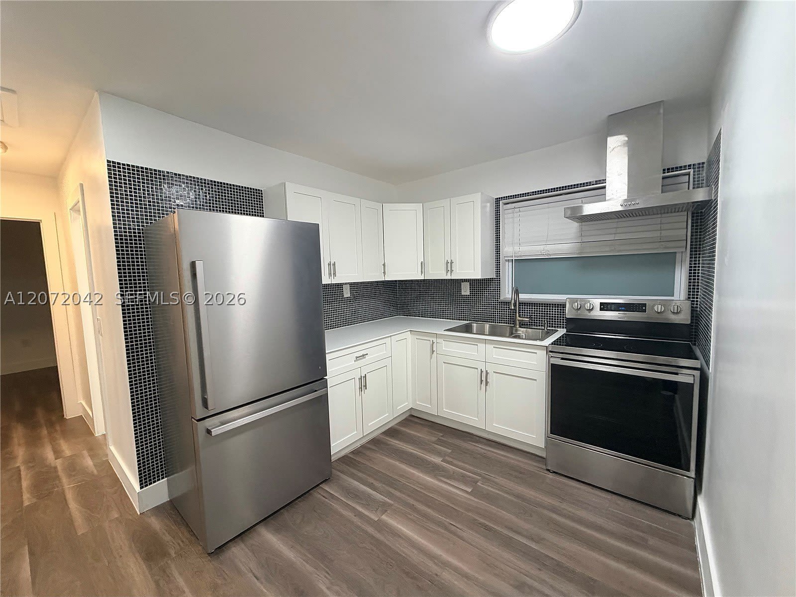1500 SW 10th St – photo 1