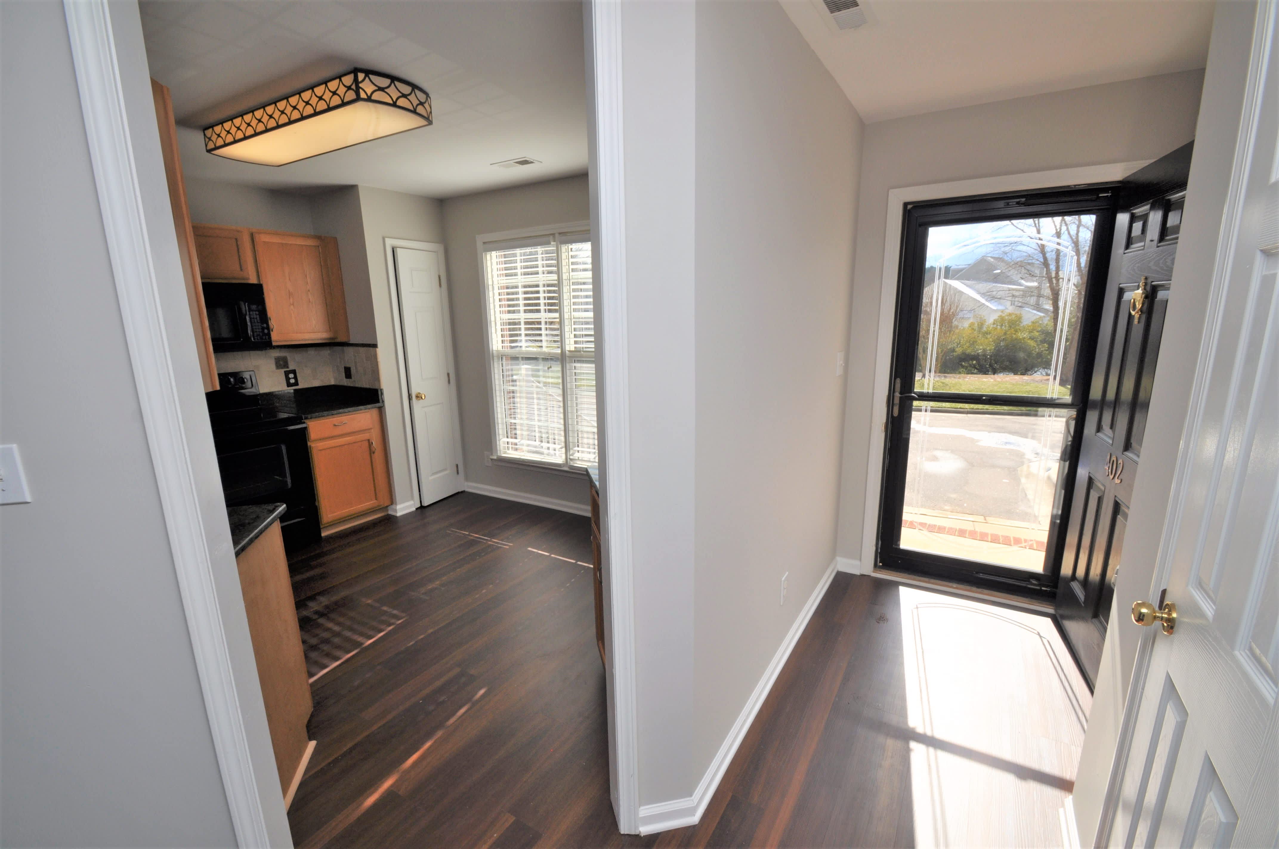 402 Knightsborough Way – photo 2