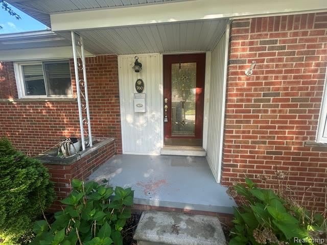 760 S EVERGREEN Street – photo 4