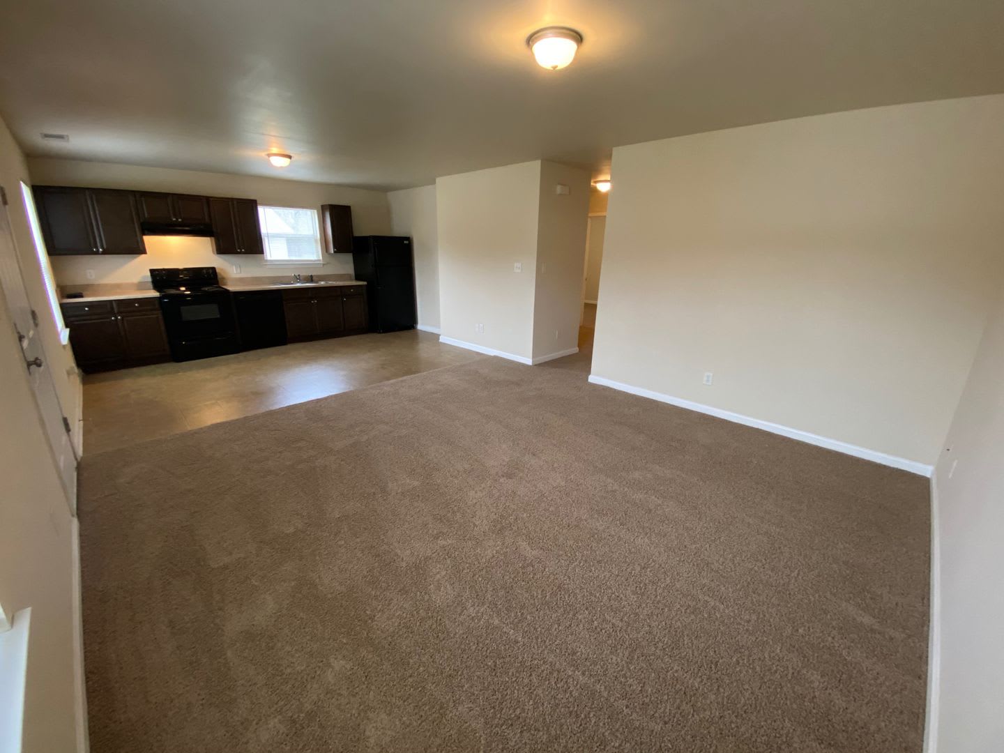 Home for Rent in Lincoln... Available to View with 48 Hour Notice!!! – photo 5