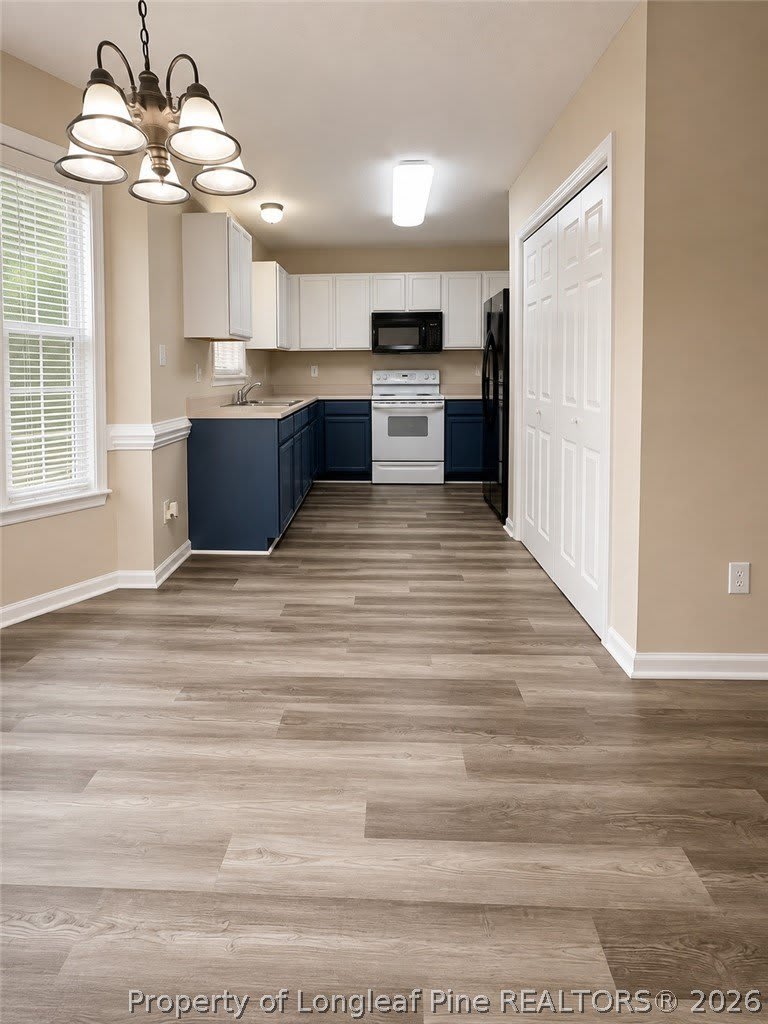 518 Foxdenton Place – photo 3
