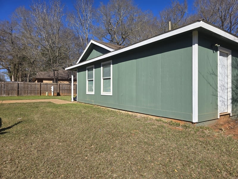 10226 Country Hills Boulevard – photo 3