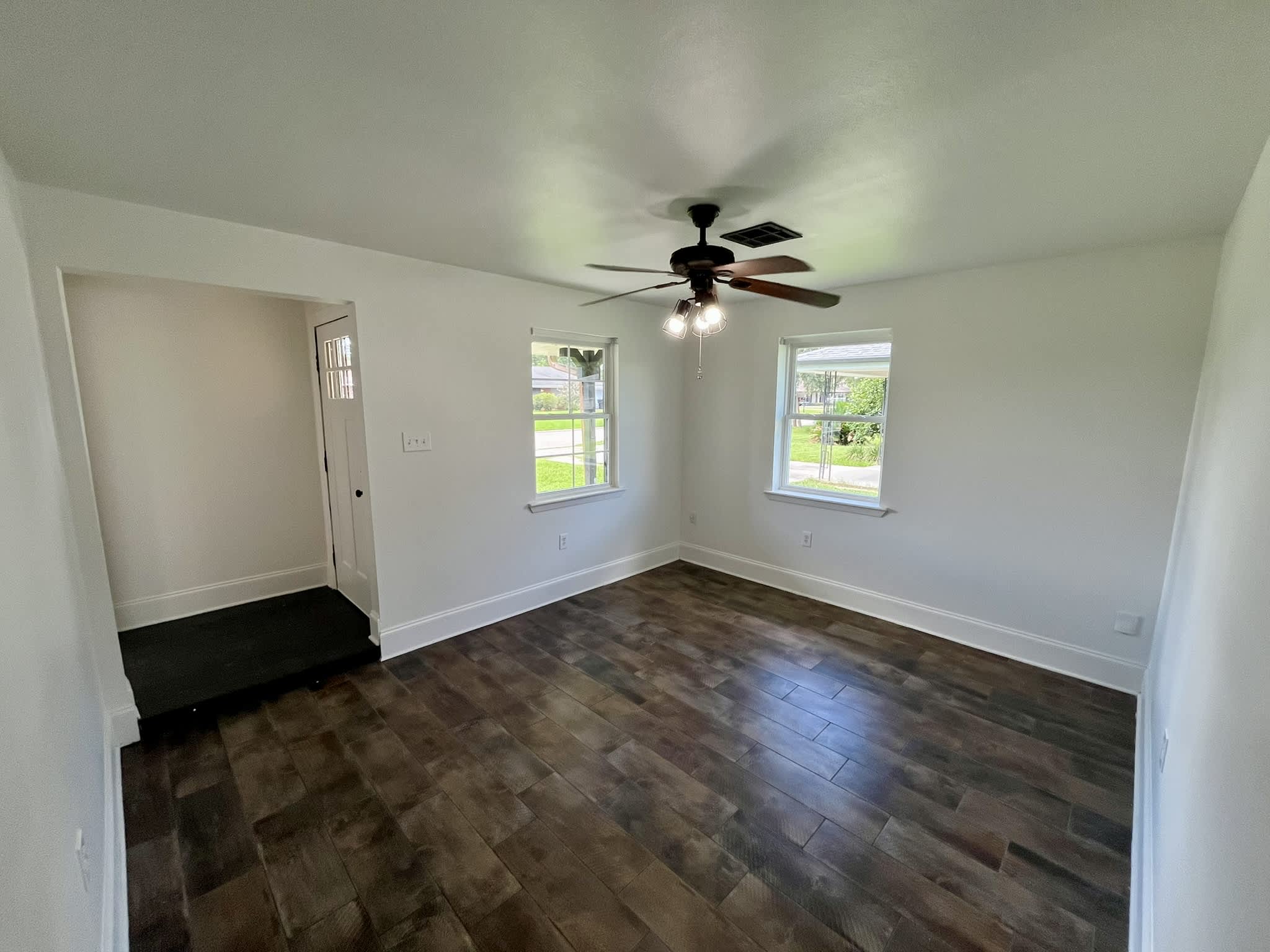 113 Tinsley Dr – photo 2
