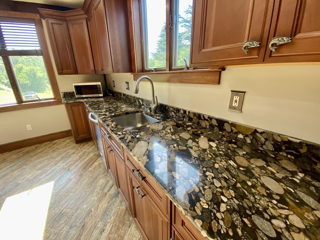 120 Meadow – photo 4
