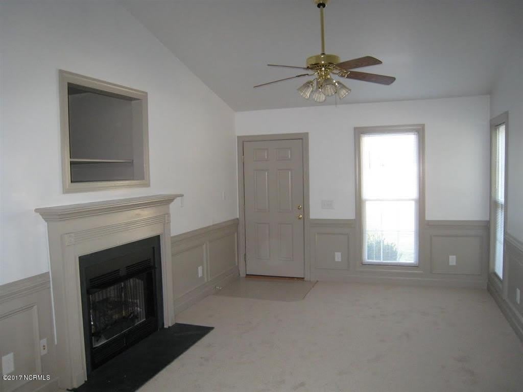 133-2 Starling Road – photo 3