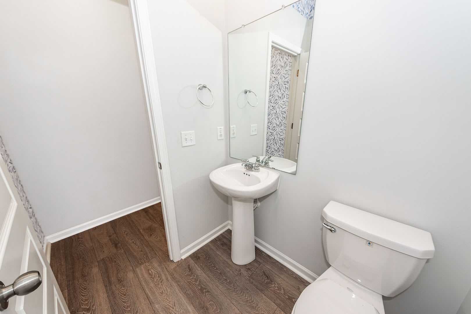 4 Bedroom, 2.5 Bathroom Home in Cypress Preserve – photo 5