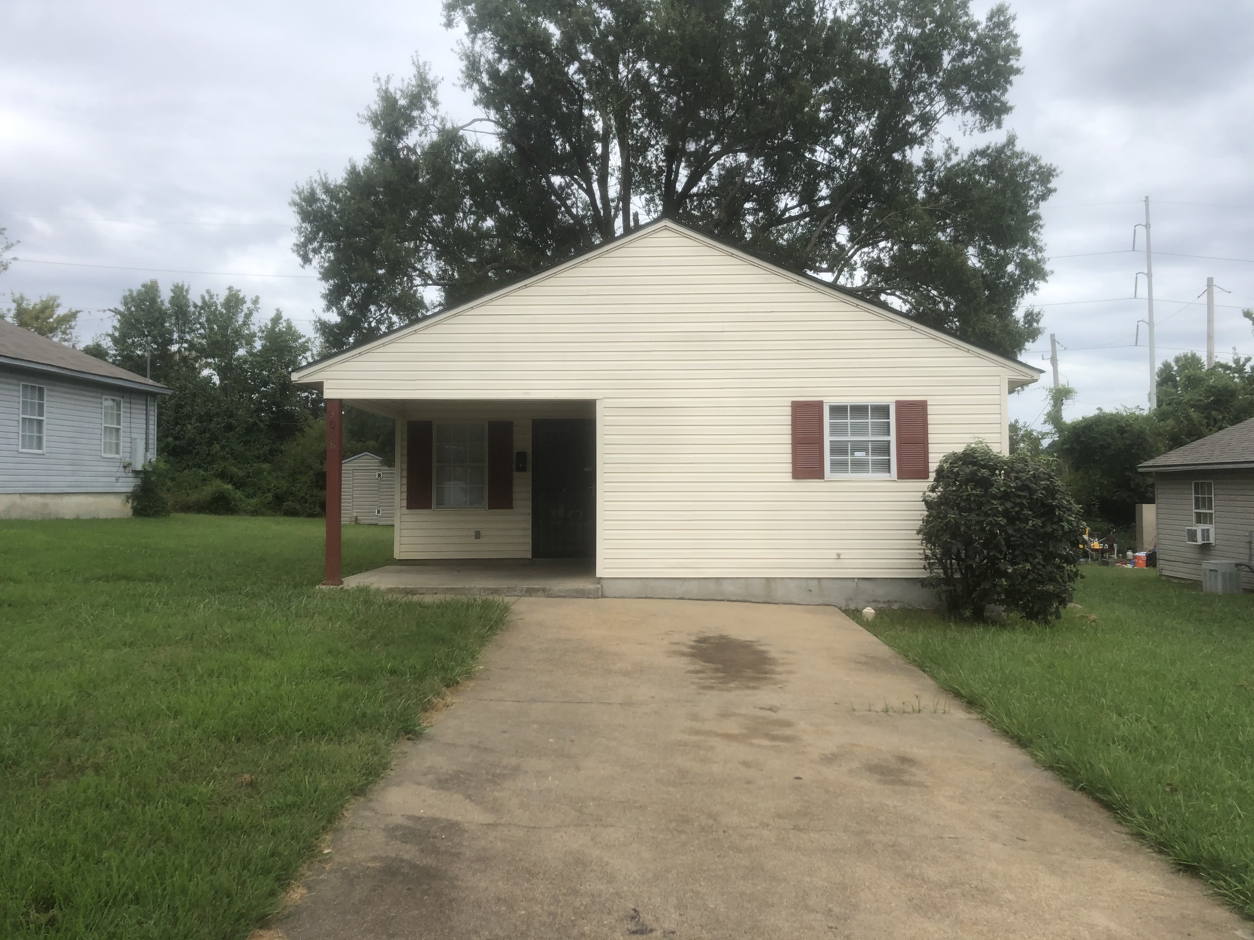 3008 Crystal Ave – photo 1