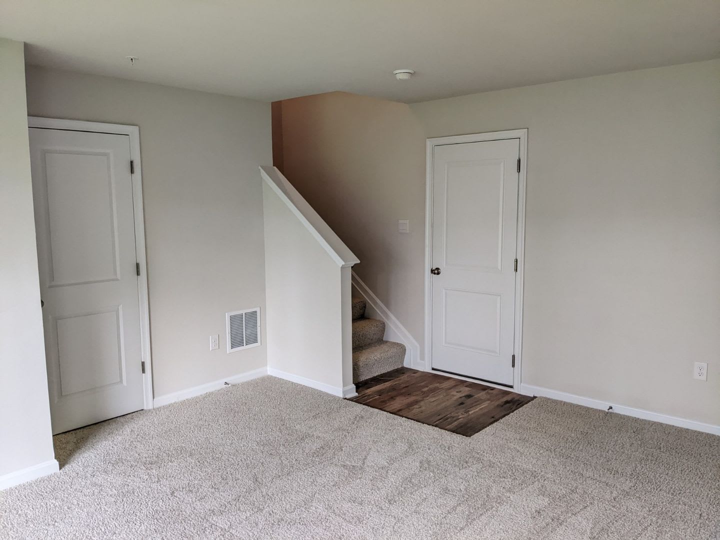 Three Level Townhouse In The Preserve At Tuscarora Creek Community Ready By Mid September – photo 5