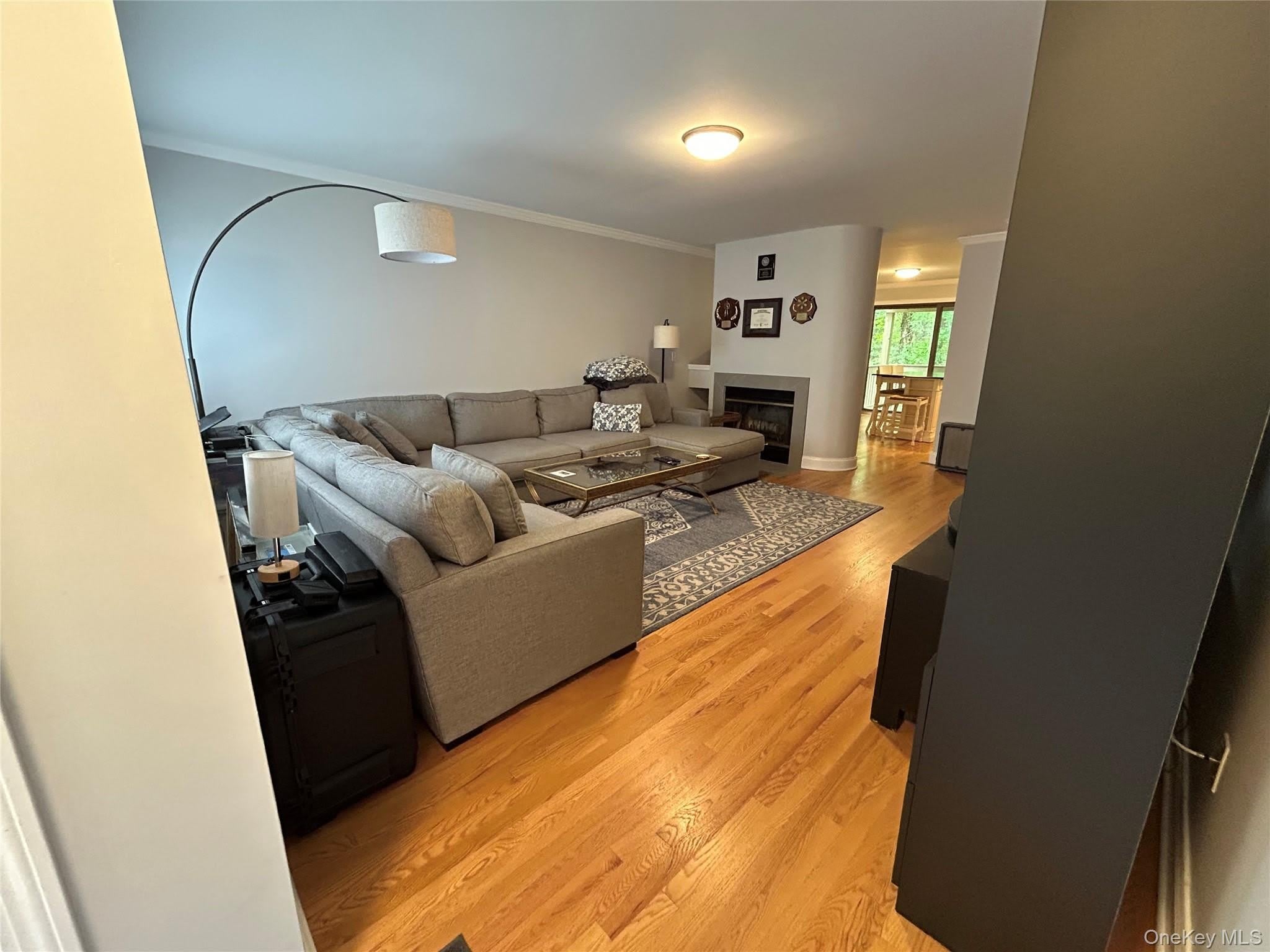 277 Maplewood Drive – photo 2