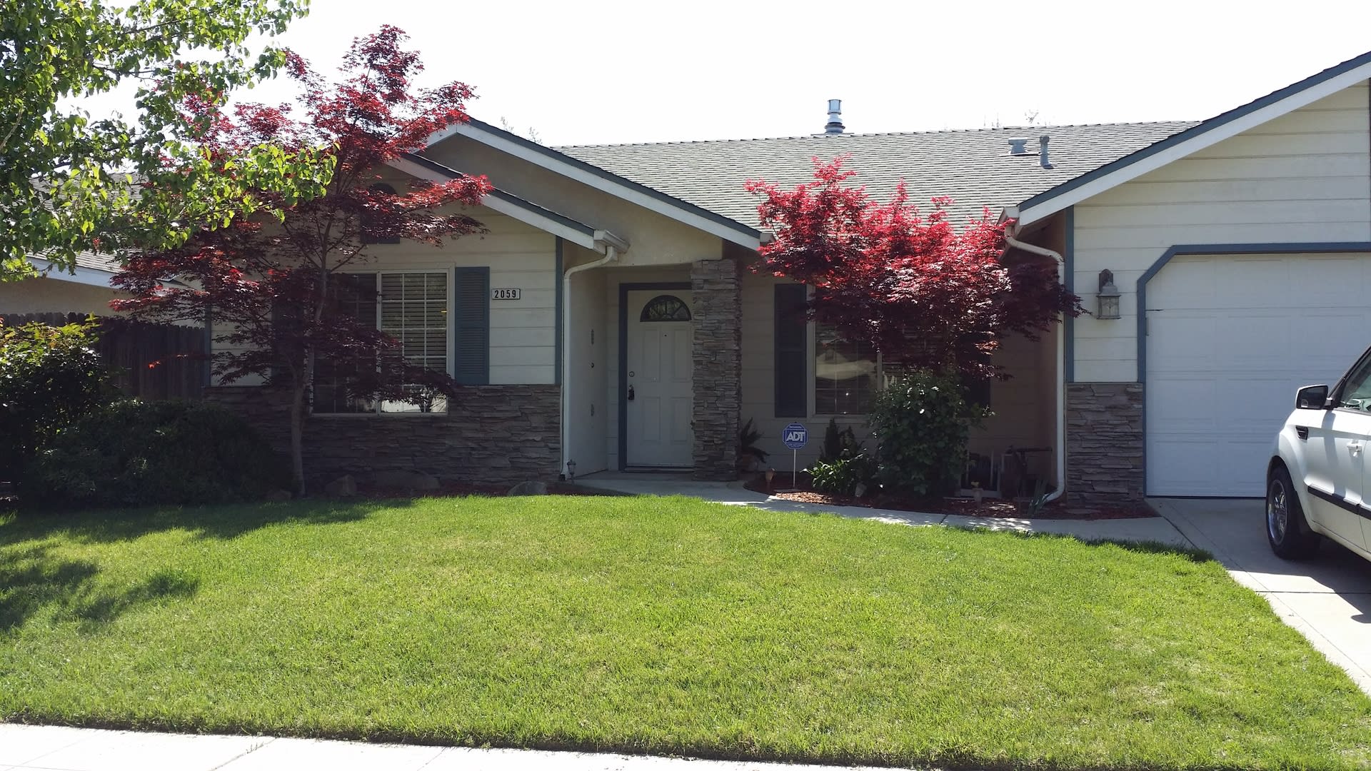 Beautiful Home In The Clovis School Area – photo 1