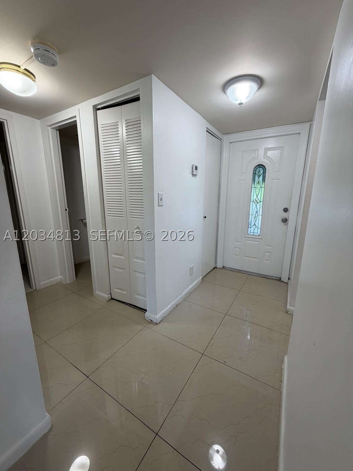 200 Waterway Dr S – photo 2