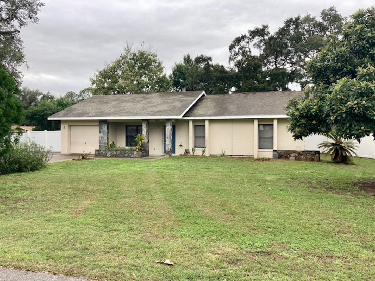3/2 Home with Fenced-in Yard! – photo 2