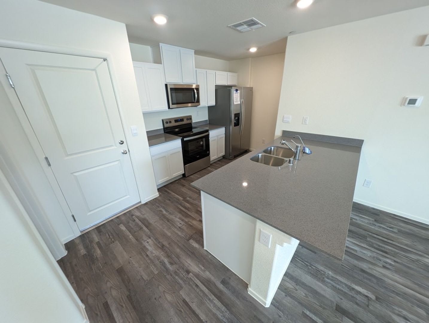 6153 Aster Garden St – photo 5