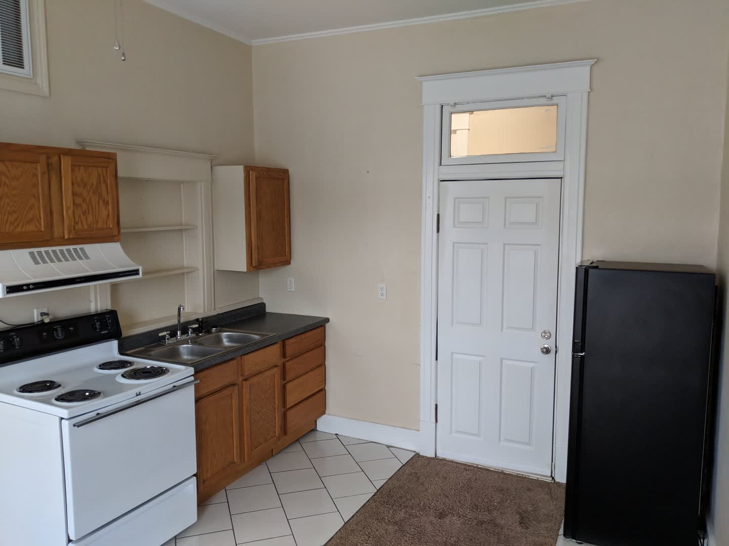 One Bedroom Loft Apartment Available in Historic Downtown Russellville-ALL UTILITIES PAID – photo 4
