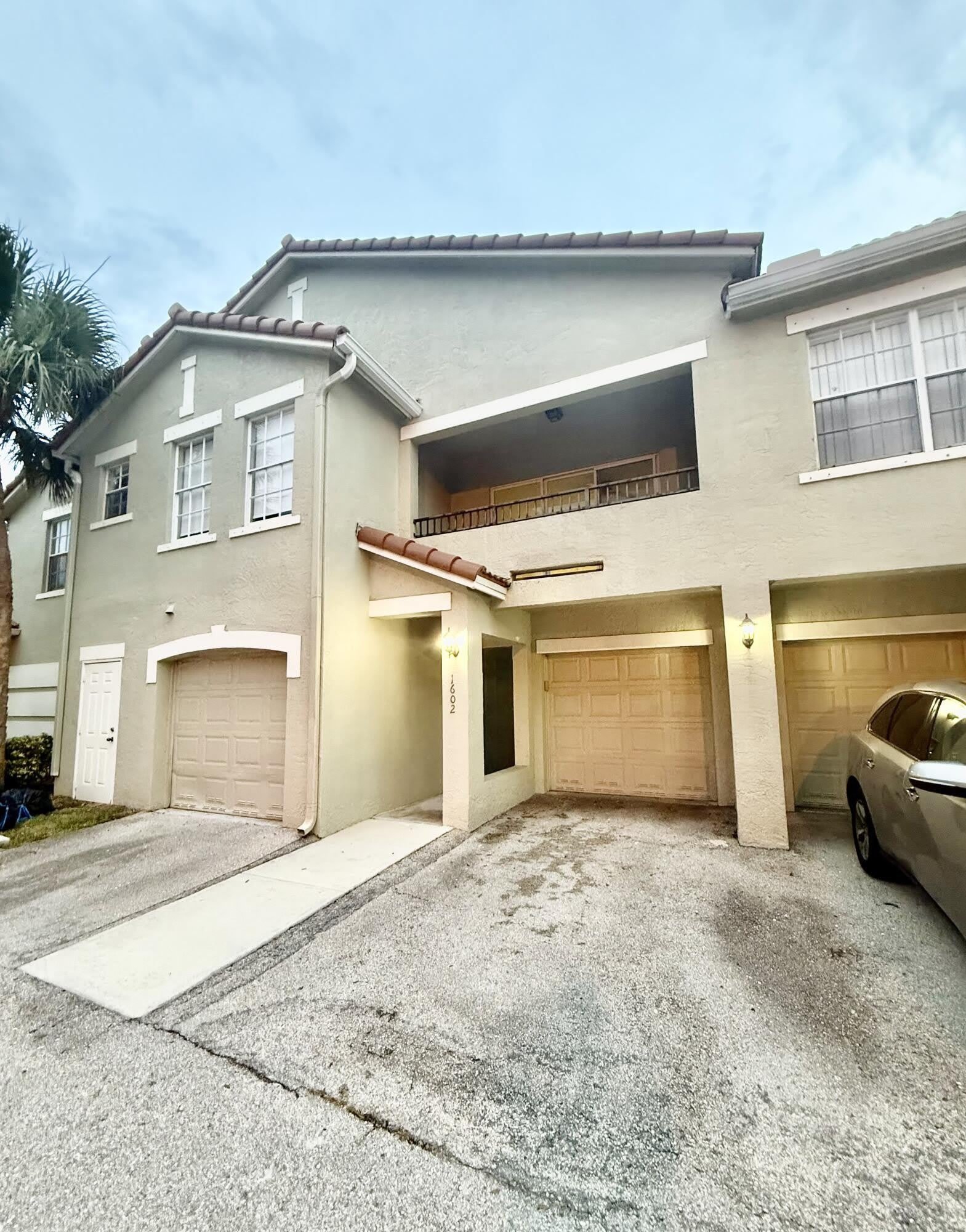 1602 Belmont Place – photo 3