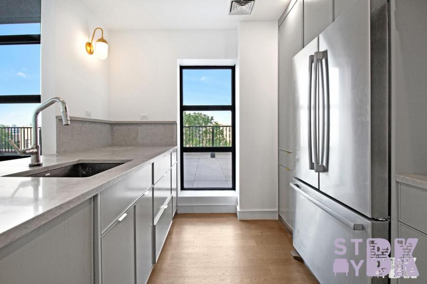 194 21st Street – photo 4