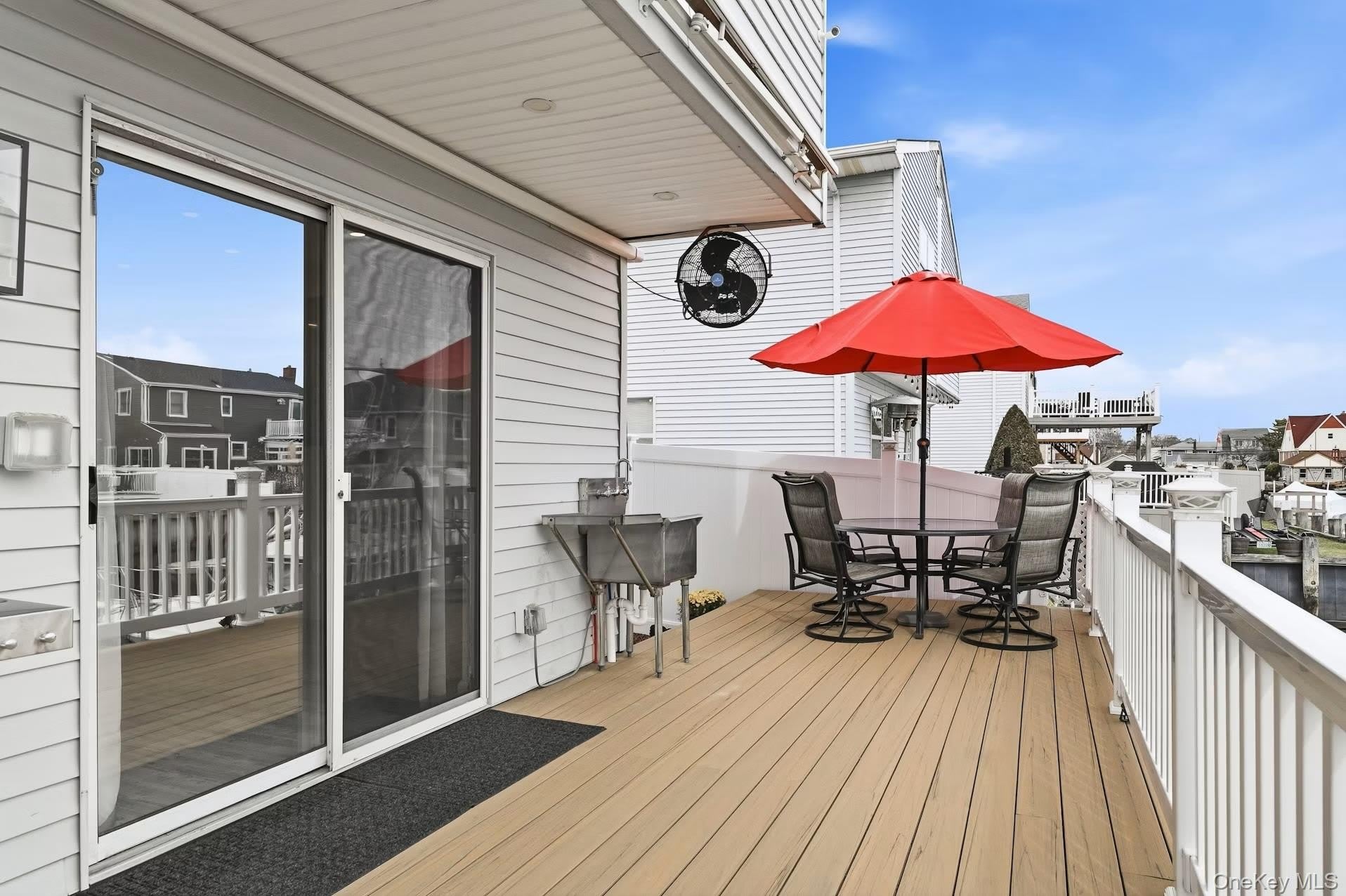251 Arthur Street – photo 3