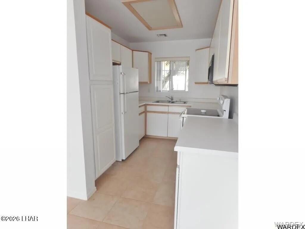 853 Warren Rd – photo 3