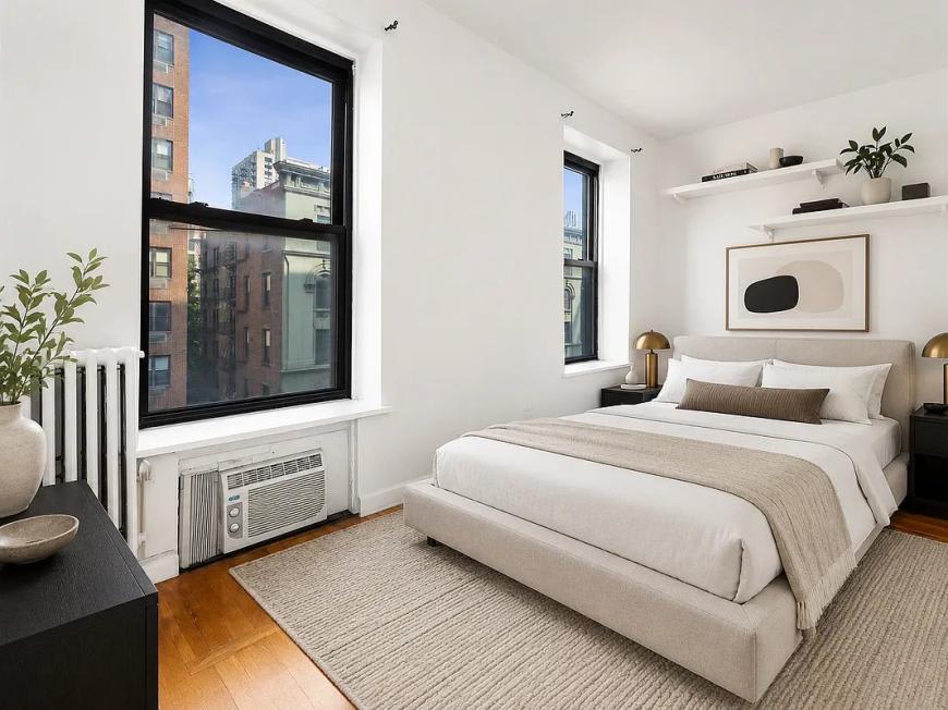 1220 Lexington Ave – photo 2