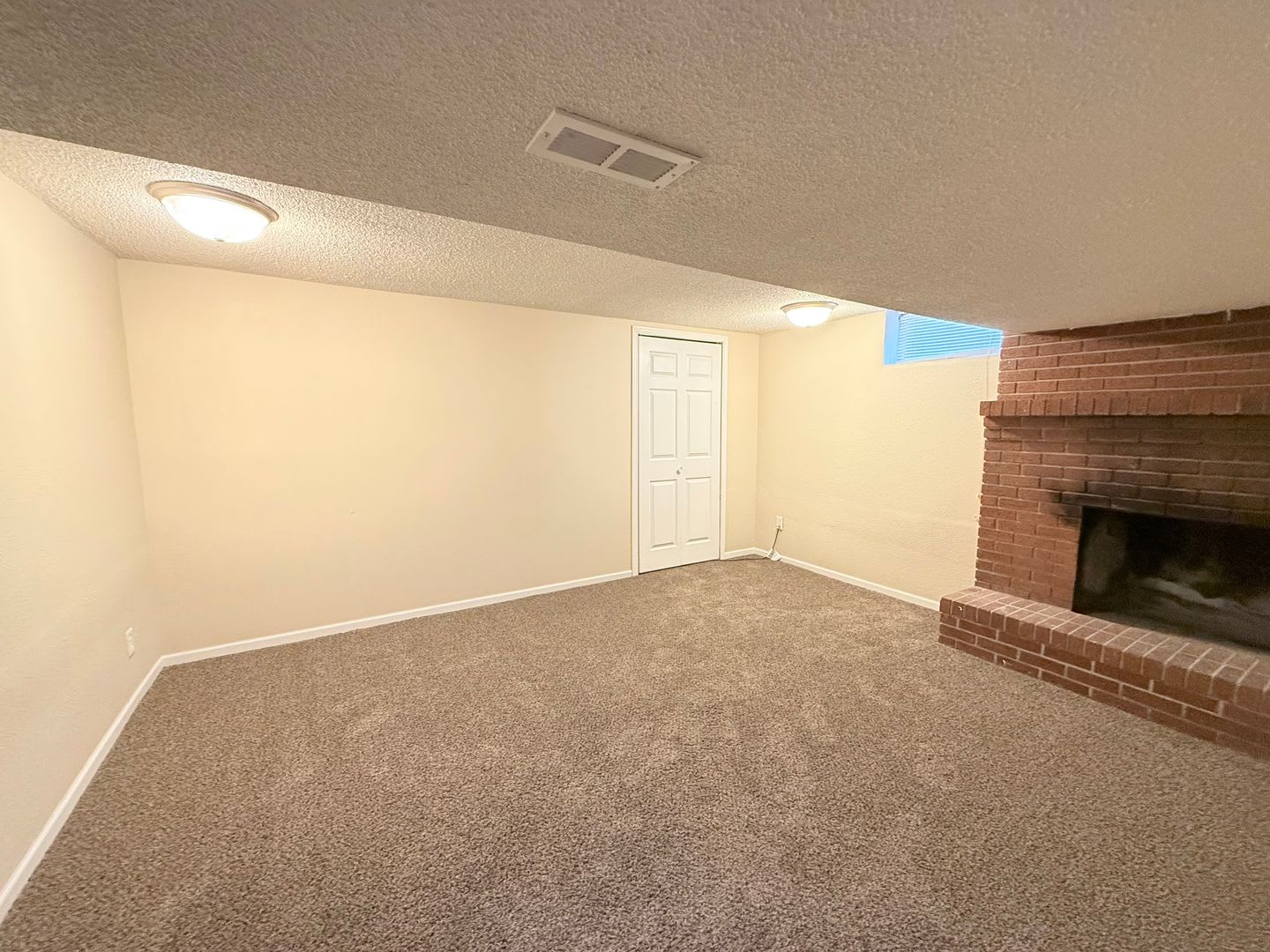 Spacious 5 Bedroom Home Across from Concordia Football Field – photo 1