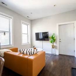 2048 North Damen Avenue – photo 5