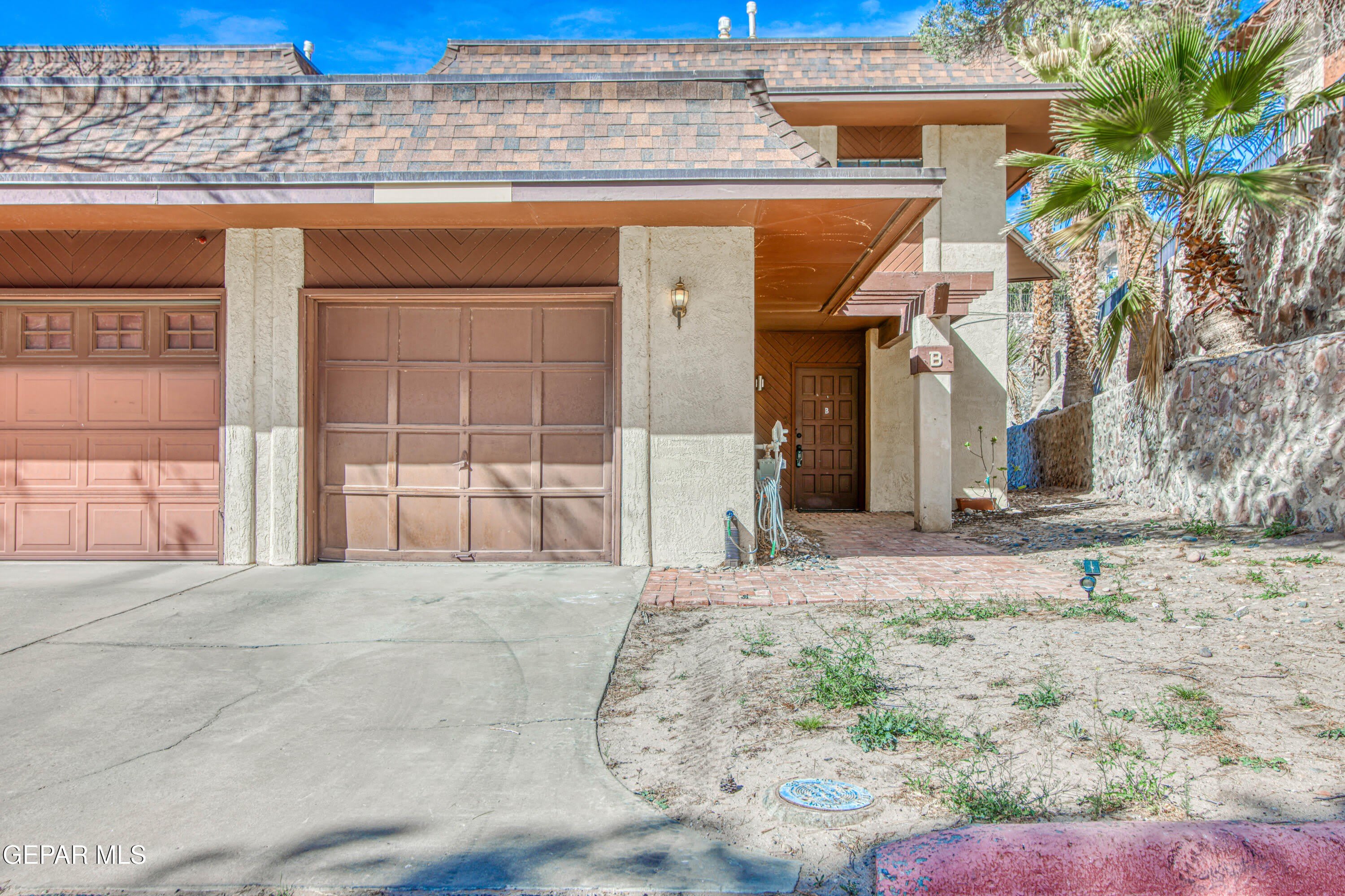 421 IRONDALE Drive – photo 3