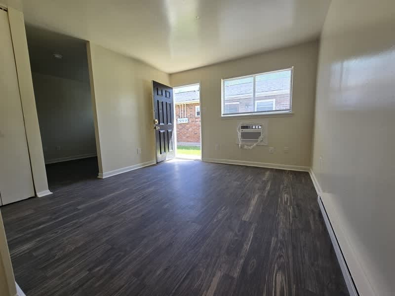 1814 Williamsburg Rd – photo 4