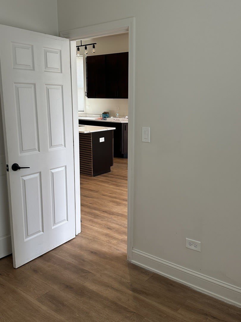 6613 S Vernon Avenue – photo 5