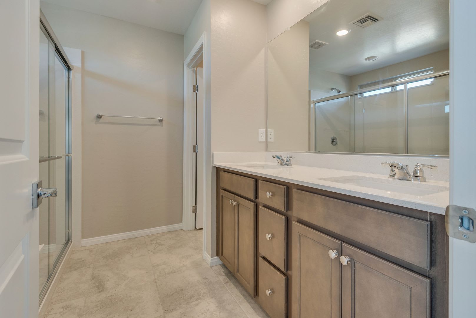 Charming Two-Story Home Near Summerlin – photo 3