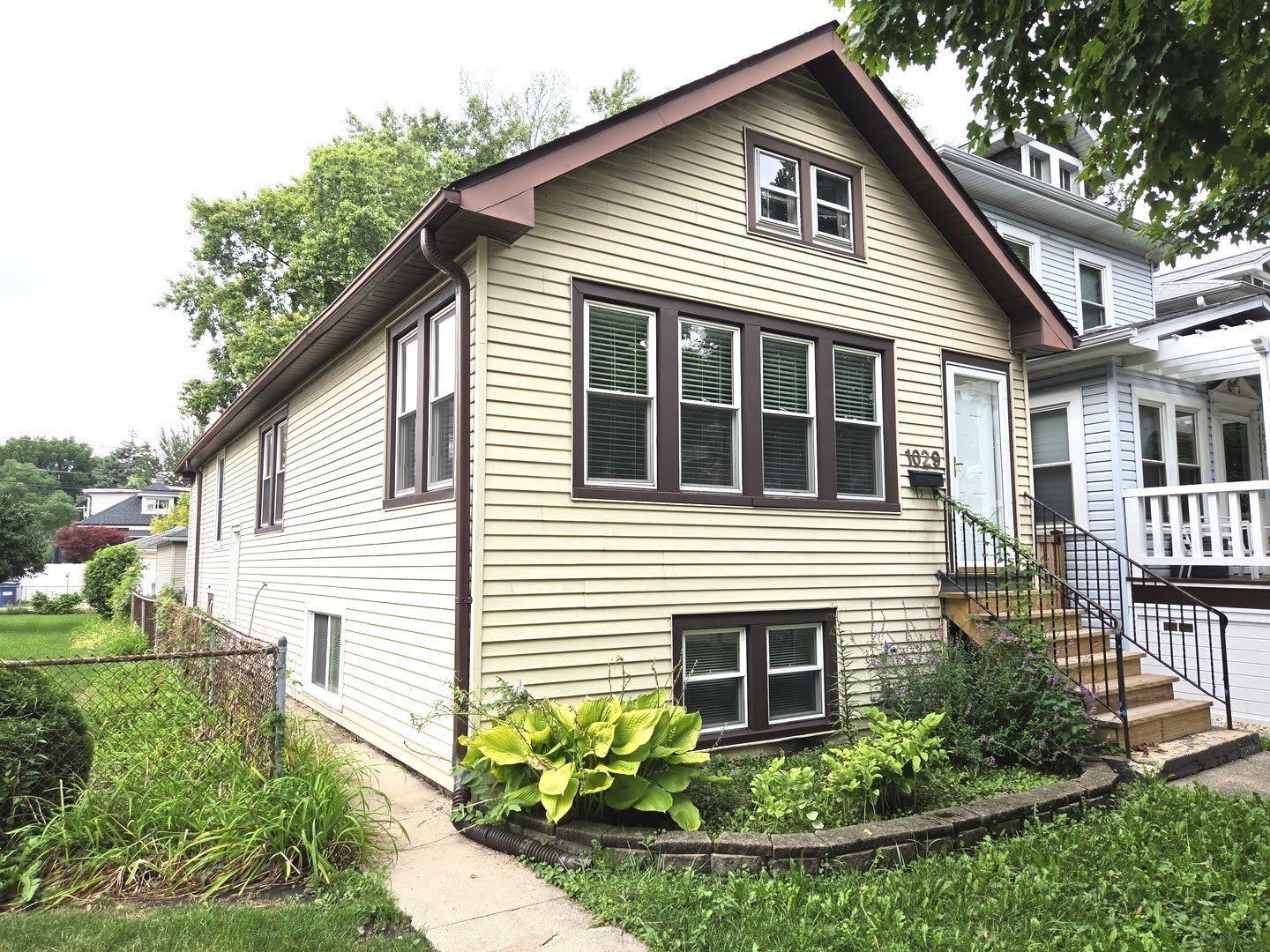 1029 S Elmwood Avenue – photo 1