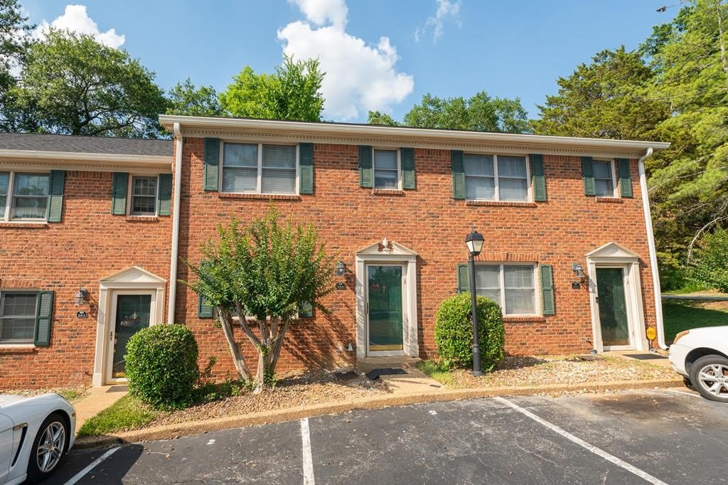 315 McBrien Rd – photo 1