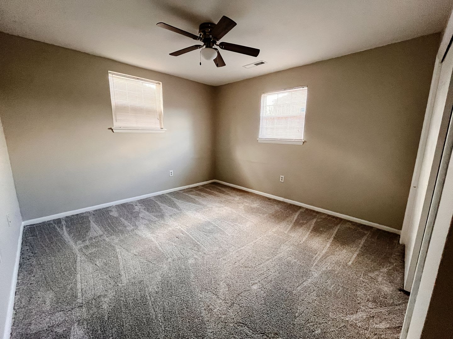 2 Bedroom 1 Bathroom Condo – photo 4