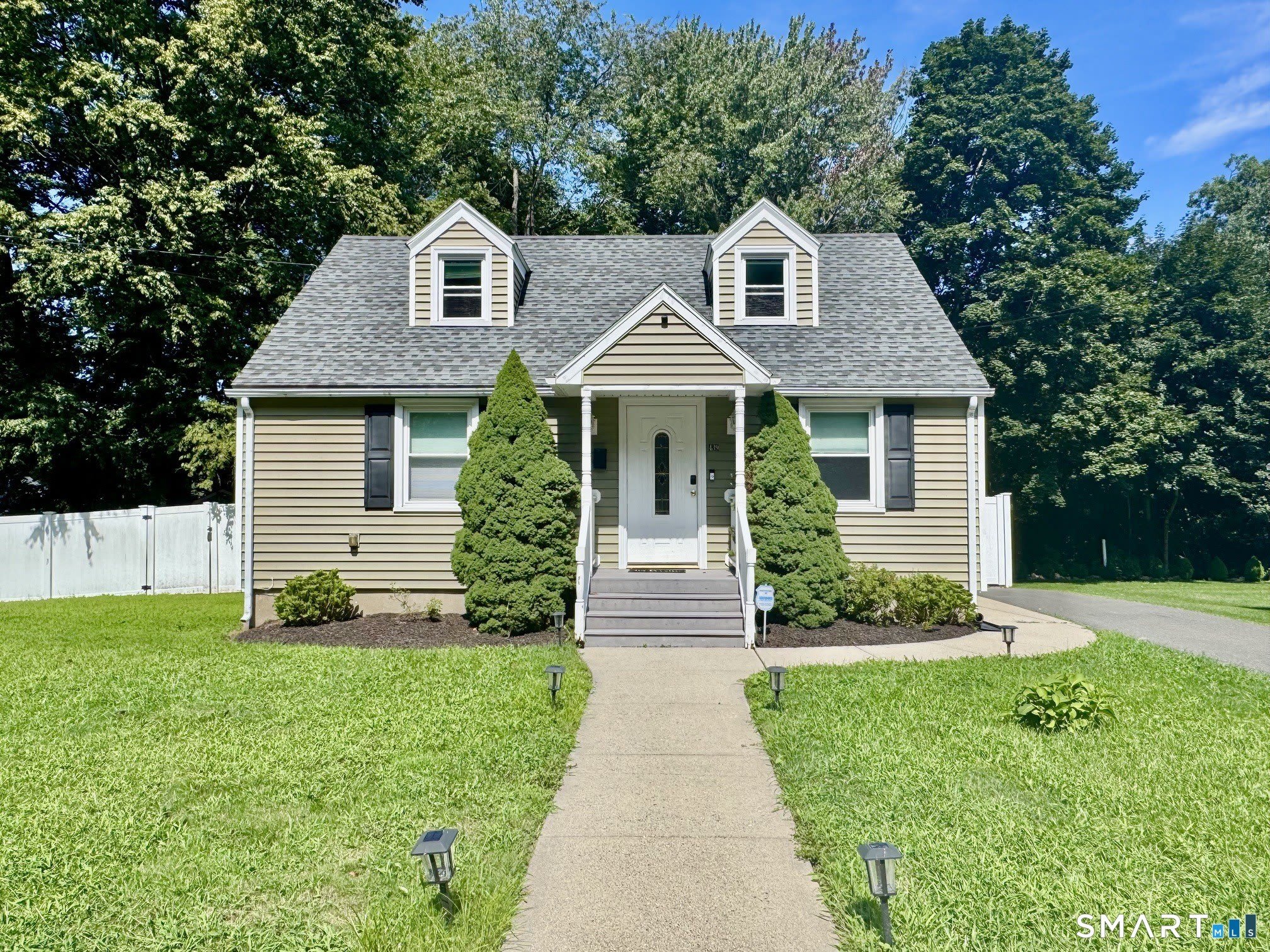 439 Quinn Street – photo 1