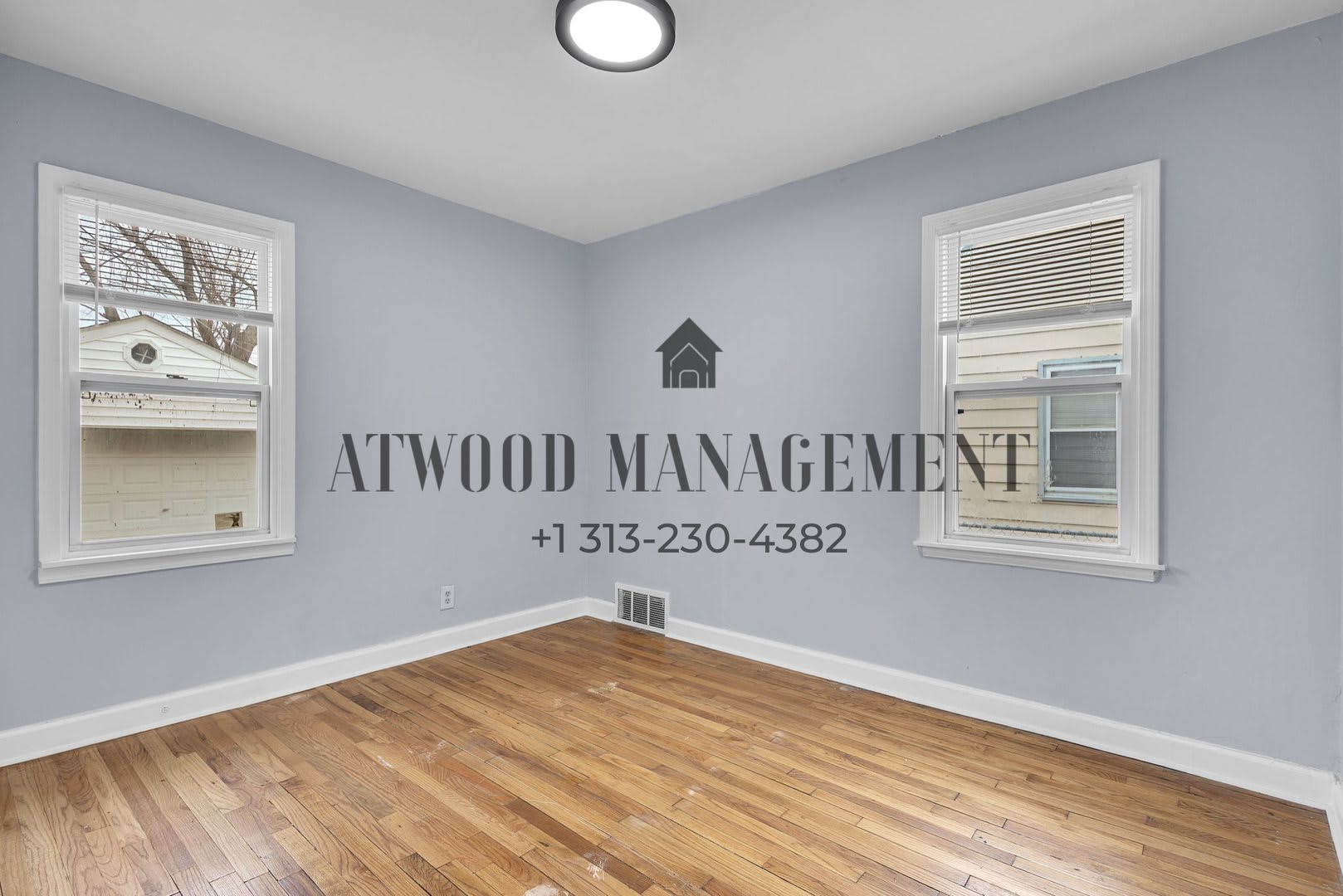 This beautifully updated 3-bedroom, 1-bath single-family home is ready for move-in! – photo 5