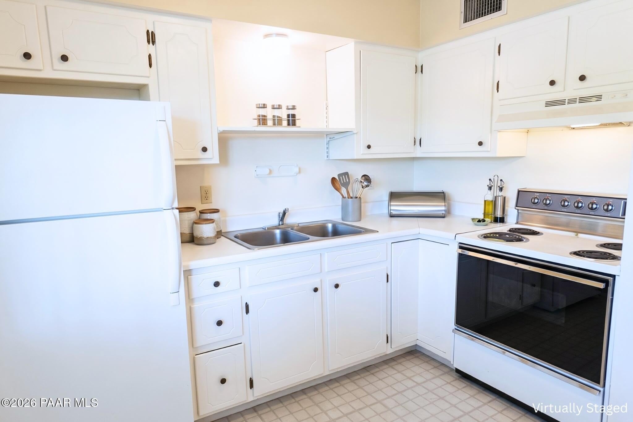 5901 E Fairmount Street – photo 3