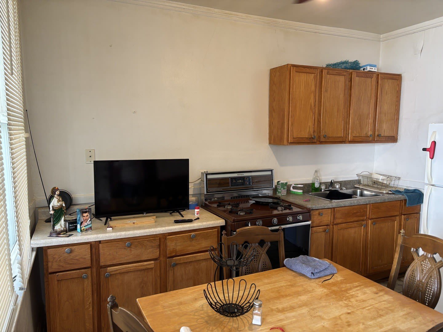 3053 N Elbridge Avenue – photo 2