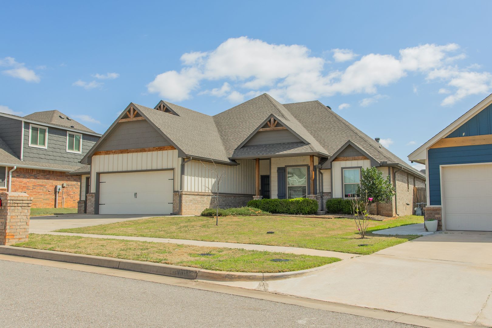 BEAUTIFUL 5 BED HOME FOR LEASE – photo 3